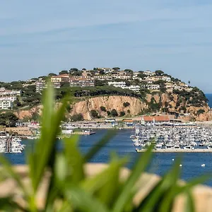 https://montjoi.topcostabravahotels.com